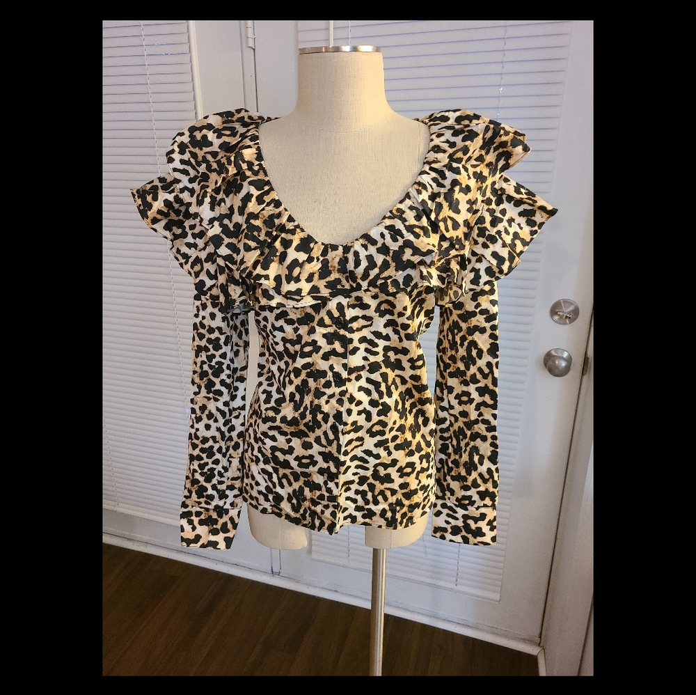 NWT Something Navy leopard ruffle sleeve statement blouse